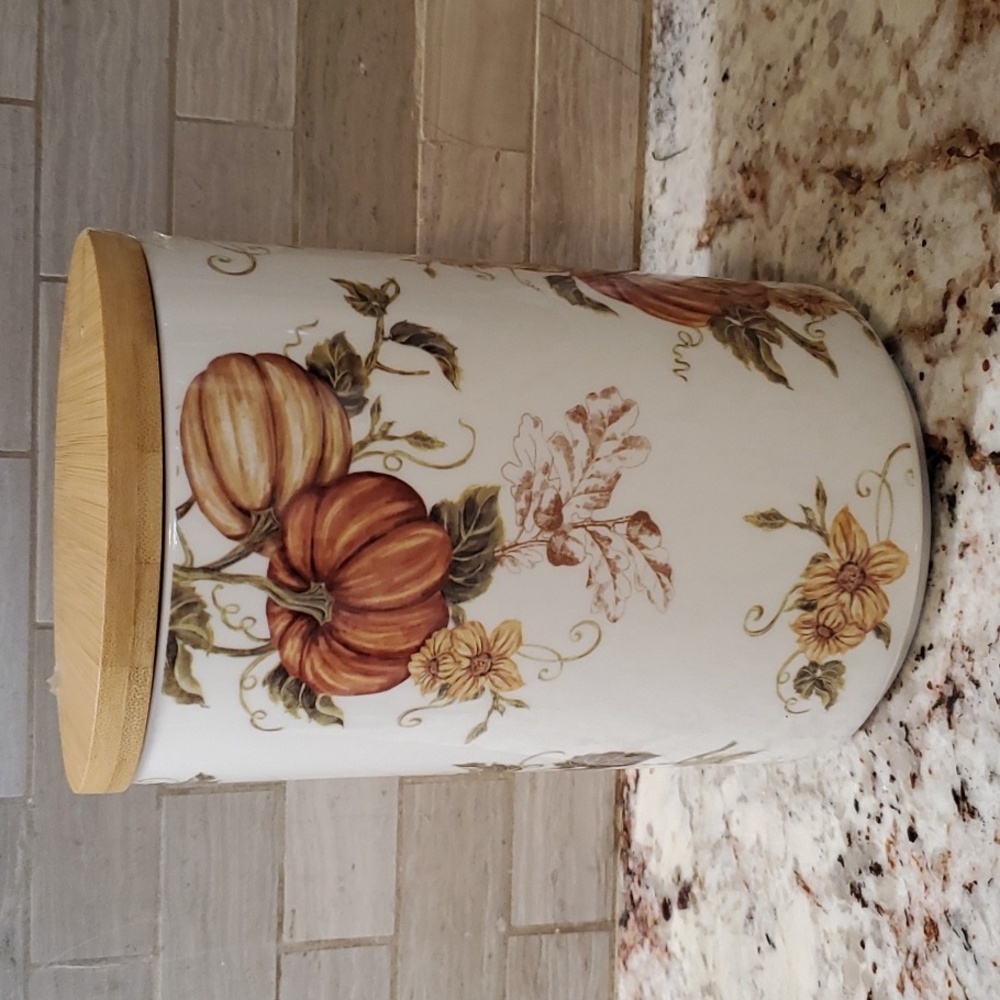 Porcelain Fall Pumpkin Wooden Lid Jar